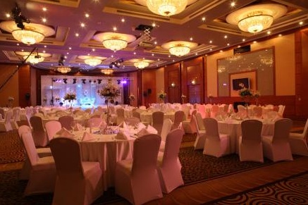 Al Murooj Rotana wedding hall setup