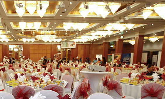 wedding hall Radisson Blu Hotel Baniyas