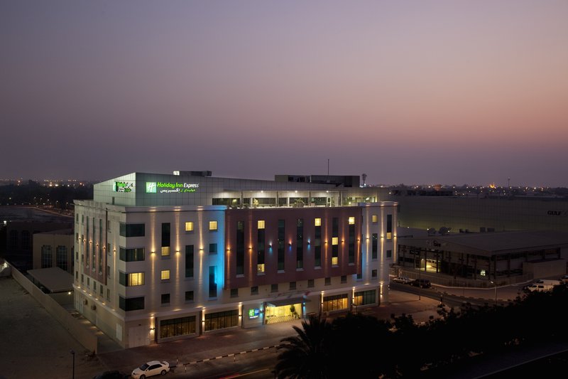 Holiday Inn Express Dubai - Safa Park