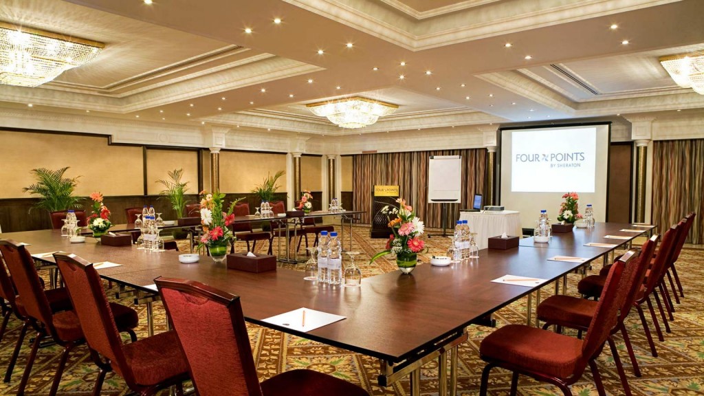 FOUR POINTS BY SHERATON BUR DUBAI Meeting Room Salon II