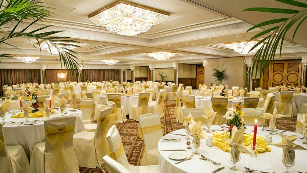 FOUR POINTS BY SHERATON BUR DUBAI State-Ballroom