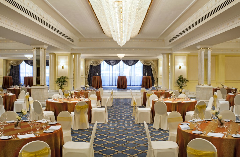 she724br-Sheraton Deira Hotel Dubai conference hall