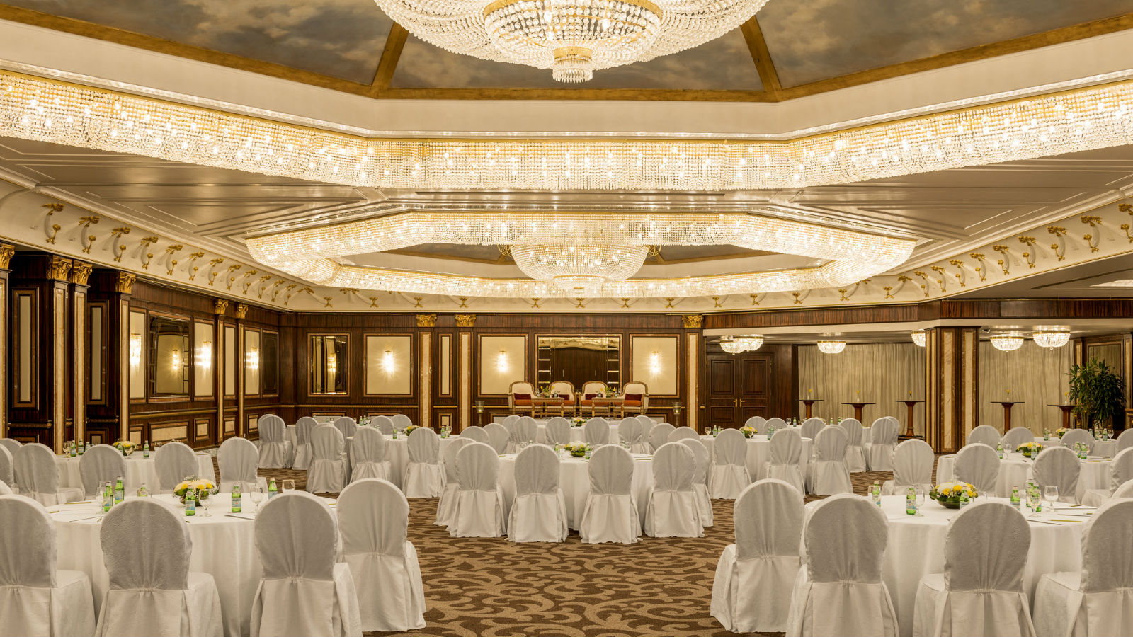 ballroom-at-le-meridien-dubai-airport-hotel